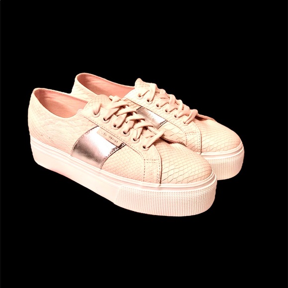 Superga women’s 8.5 / Euro 39 1/2 LT. Pink platform trainers new with tags - Picture 9 of 10